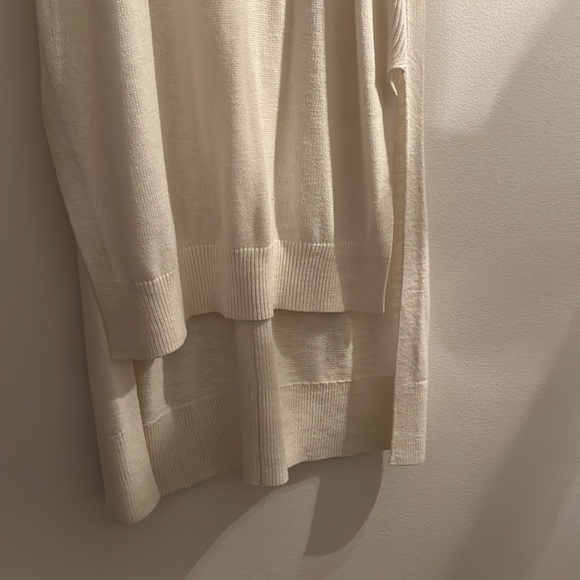 Anthropologie Women's Sleeveless V Neck
Sweater High Low White Size Small - Picture 4 of 6